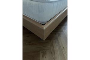 Bed 140 x 200 cm incl. matras