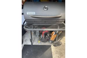 Mooie Barbecue  te koop