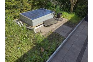 8 zonnepanelen en omvormer
