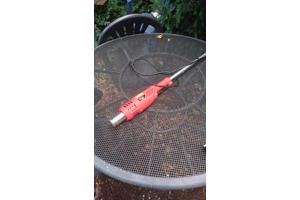 te koop z.g.a.n.  varo elektrische onkruidbrander  2000 watt