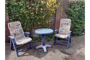 2 Hartman tuinstoelen + tafel