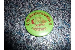 Buttons groot en klein, diverse , 2 cm tm 7,5 cm doorsnee