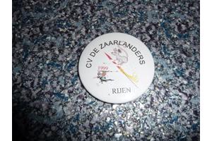 Buttons groot en klein, diverse , 2 cm tm 7,5 cm doorsnee