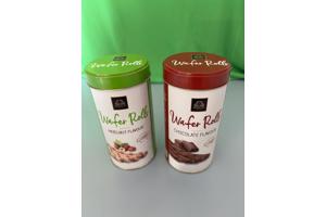 Vier koekblikken busmodel verschillende merken wafer wafel