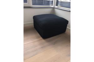 Hocker fijne zwarte rib 85x85x45cm
