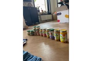 Babyvoeding potjes (fruit en groente van de AH)