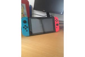 Nintendo Switch+ Hoesje + Pokemon Lets Go Pikachu