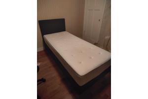 Boxspring eenpersoons bede