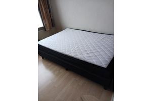 twee persoons bed
