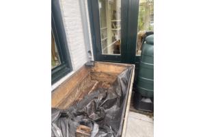 Moestuin bak om slakkenvrij te tuinieren