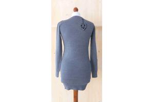 Fijngebreide jurk / trui, grijs, 1 maat = 36-38-40 (nieuw)
