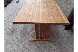 Tafel, grenen,  lengte 140 cm, breedte 86 cm