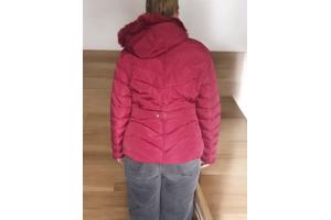 Ature winter jas rood XL/42 (Let op heeft 1 mankementje)