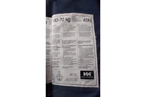 Diverse zwemvesten, w.o. Helly Hansen