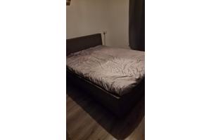 Gratis boxspring 160x200