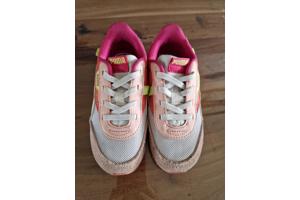 Puma sneakers maat 27