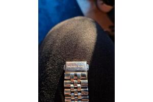 Michael Kors Lexington 2 smartwatch dame zilver