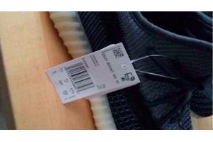 YEEZY BOOST 350 V2 CARBON EDITION