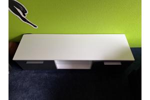 Dressoir zo goed als nieuwe