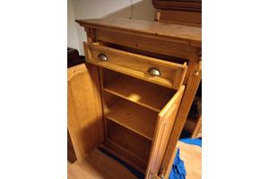 Houten kast, goede staat