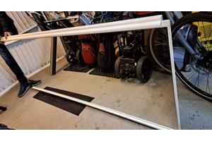 Grote spiegel op deur van spaanplaat - afm.213x76