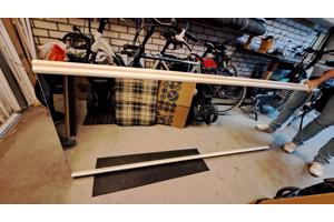 Grote spiegel op deur van spaanplaat - afm.213x76