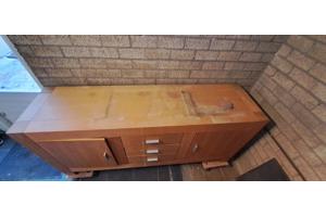 Gratis, dressoir met waterschade