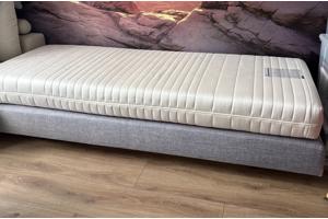 Auping twee 1-persoonsbedden incl. Schoon matras