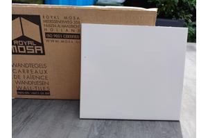 Roomwitte tegels, 15x15