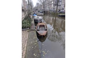 Stalen bootje "Heintjeslik" (5 pers.; 3,8 x 1,4m)