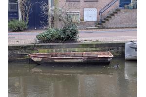 Stalen bootje "Heintjeslik" (5 pers.; 3,8 x 1,4m)