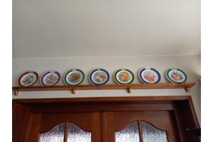 7 Porseleinen wandborden met thema bloemen en certificaat