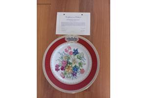 7 Porseleinen wandborden met thema bloemen en certificaat