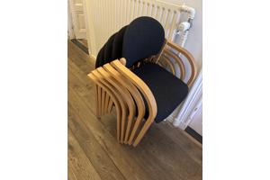 Stoelen met stoffe zitting (gratis!)