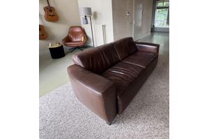 Bruine leren 2,5 zits bank Tarra Saddle Tarpan