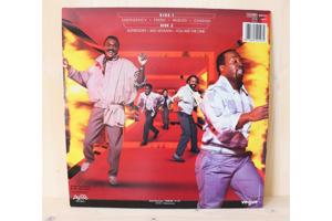 Kool & The Gang – Emergency Label:	De-Lite Records jaar:1984