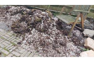 Grind witte stenen gratis op te halen