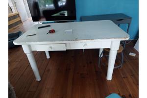 Witte houten tafel/ knutseltafel