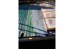 Te koop een oude schaftkeet reeds gedeeltelijk opgeknapt