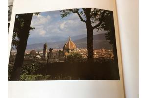 Firenze is om u te bekoren met een prachtige stad om te doen