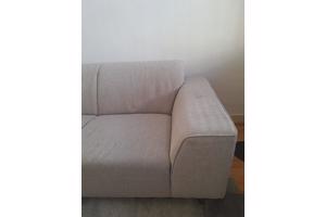 Heerlijke bank, moet weg ivm nieuwe bank