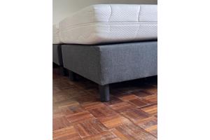 2x boxspring onderstel + matras - gratis af te halen