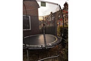 Trampoline