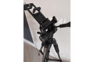 Oordoppen statief en draadloze oplader