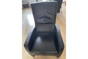 Zwart leren fauteuil uitklapbaar