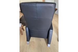 Zwart leren fauteuil uitklapbaar