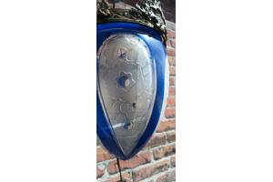 Kerklamp te koop (Met barsten in glas)