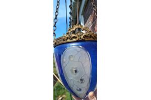 Kerklamp te koop (Met barsten in glas)