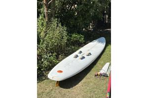 Gratis af te halen beginners surfplank met toebehoren