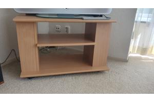 TV meubel met TV